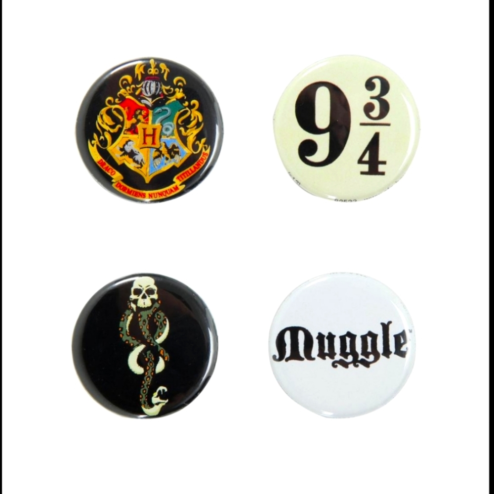HARRY POTTER pins, set of 5, HALF DOLLAR size collectible lanyard pins πππβ€οΈ - Picture 1 of 5